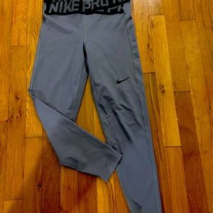 Nike pro leggings cropped grey small
